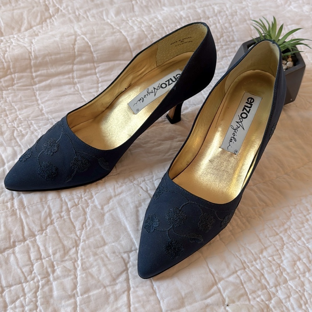 Vintage Enzo Angiolini Embroidered Pumps size 8M
